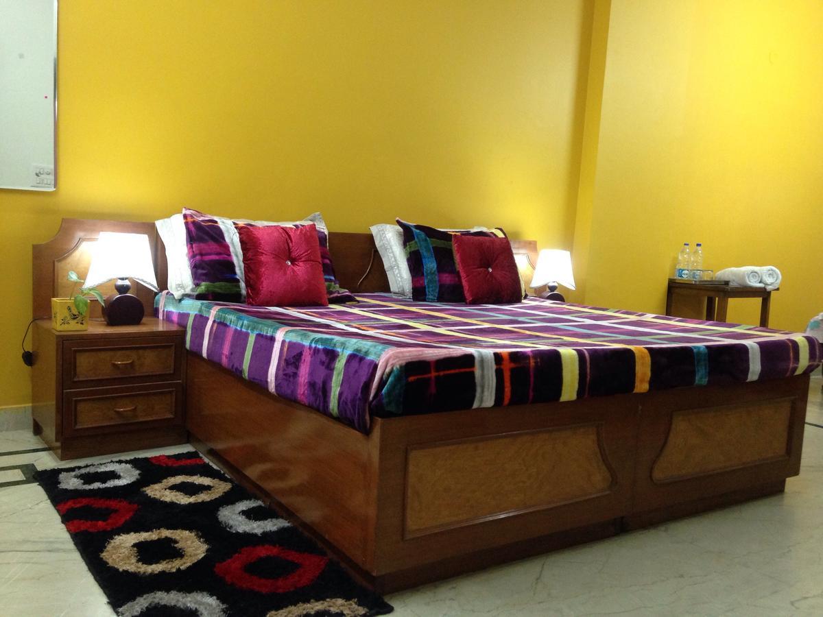 Parkash Bed And Breakfast Neu-Delhi Exterior foto
